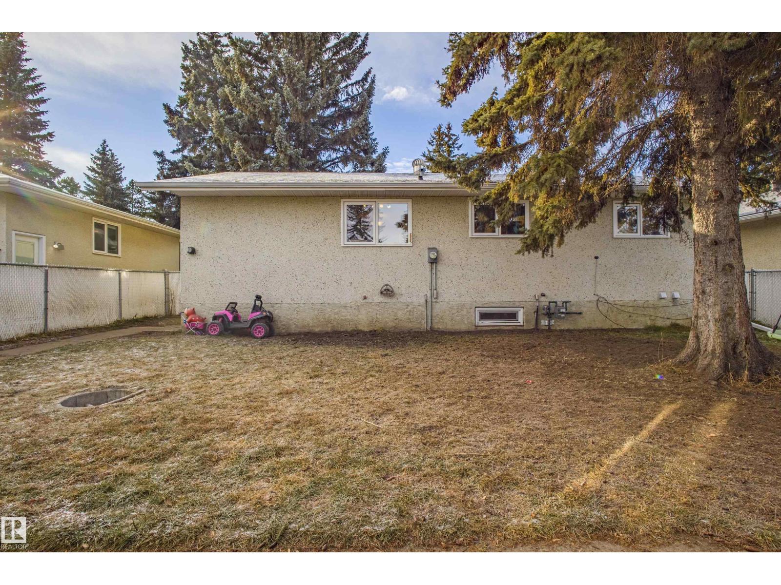 157 BROOKWOOD DR, Spruce Grove