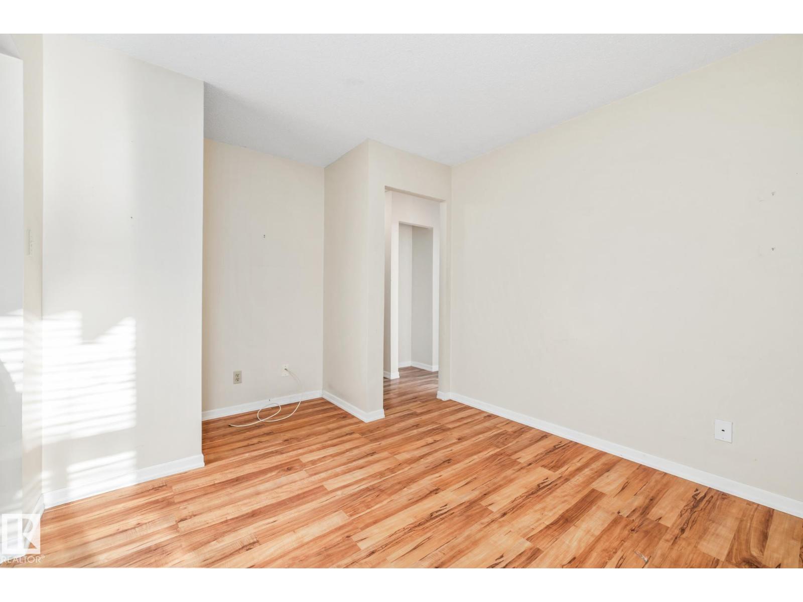 #136 70 WOODLANDS RD, St. Albert