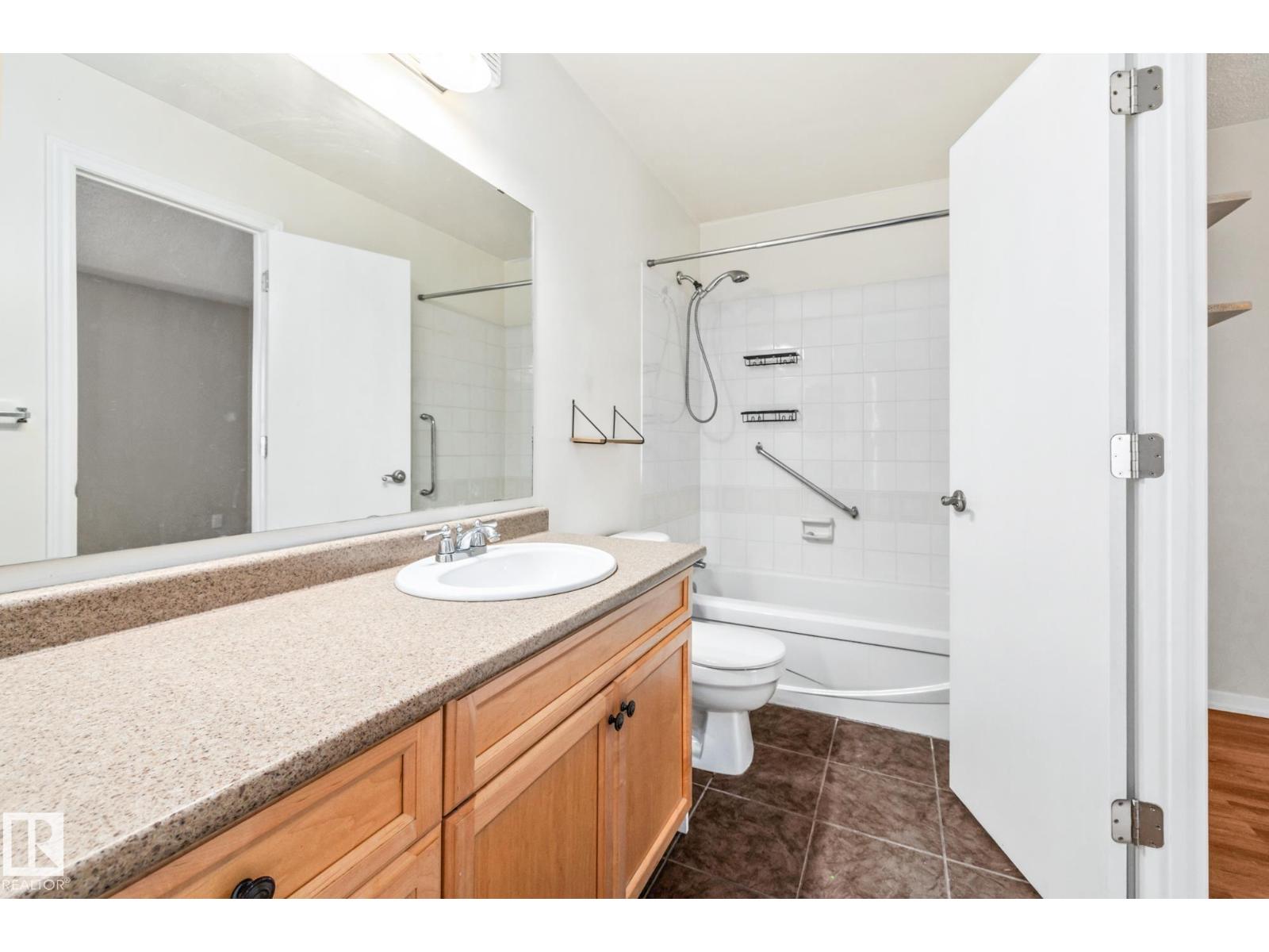 #136 70 WOODLANDS RD, St. Albert