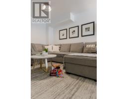 7 Trent Avenue, Toronto, ON M4C5C6 Photo 12