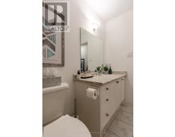 7 Trent Avenue, Toronto, ON M4C5C6 Photo 15