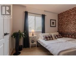 7 Trent Avenue, Toronto, ON M4C5C6 Photo 27