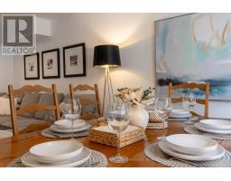 7 Trent Avenue, Toronto, ON M4C5C6 Photo 9