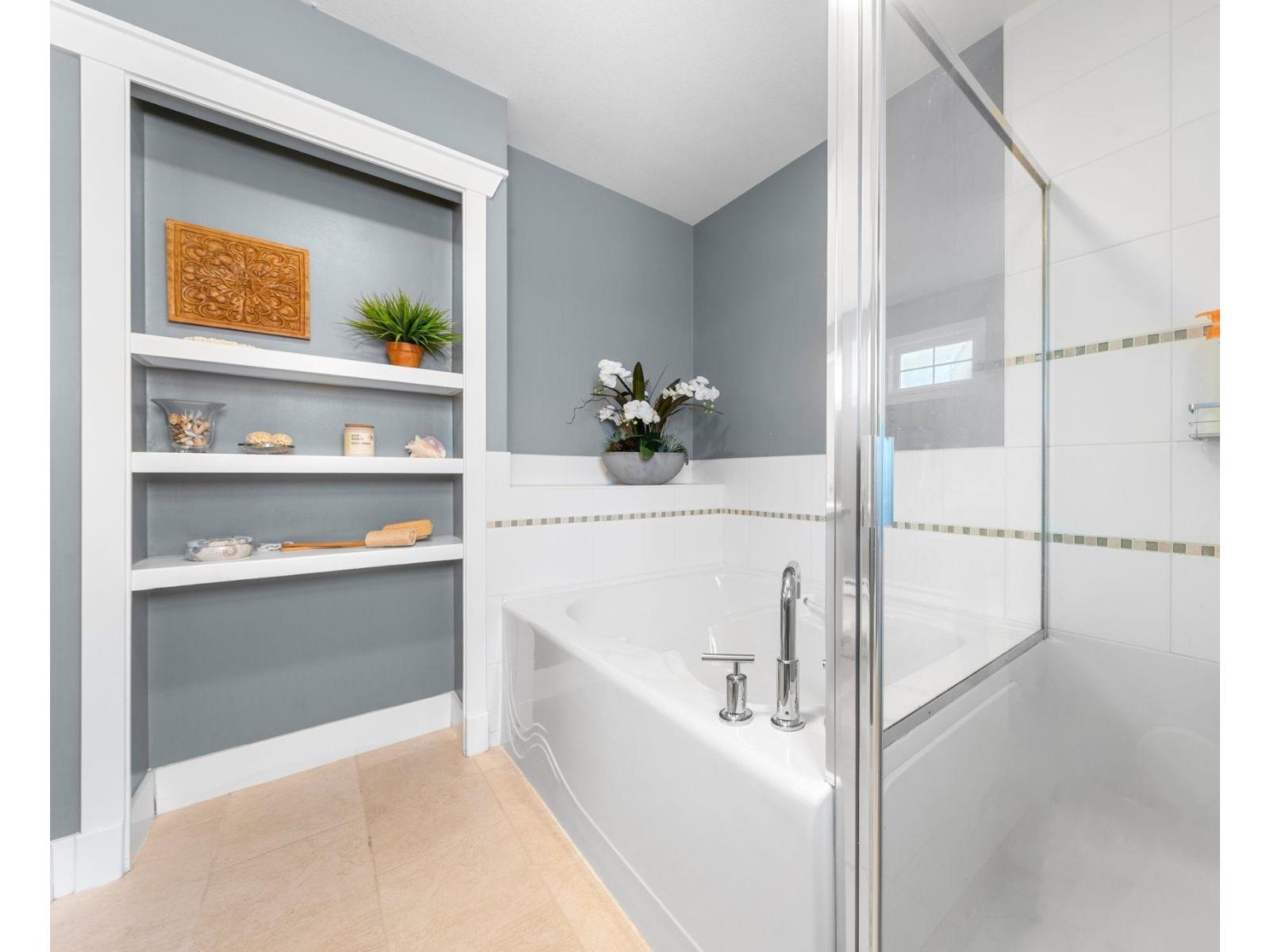 28 15454 32 AVENUE, Surrey