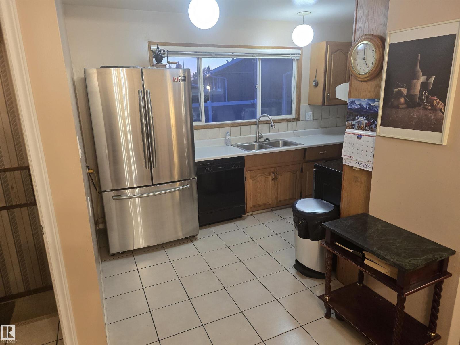 12209A 134B AV NW, Edmonton