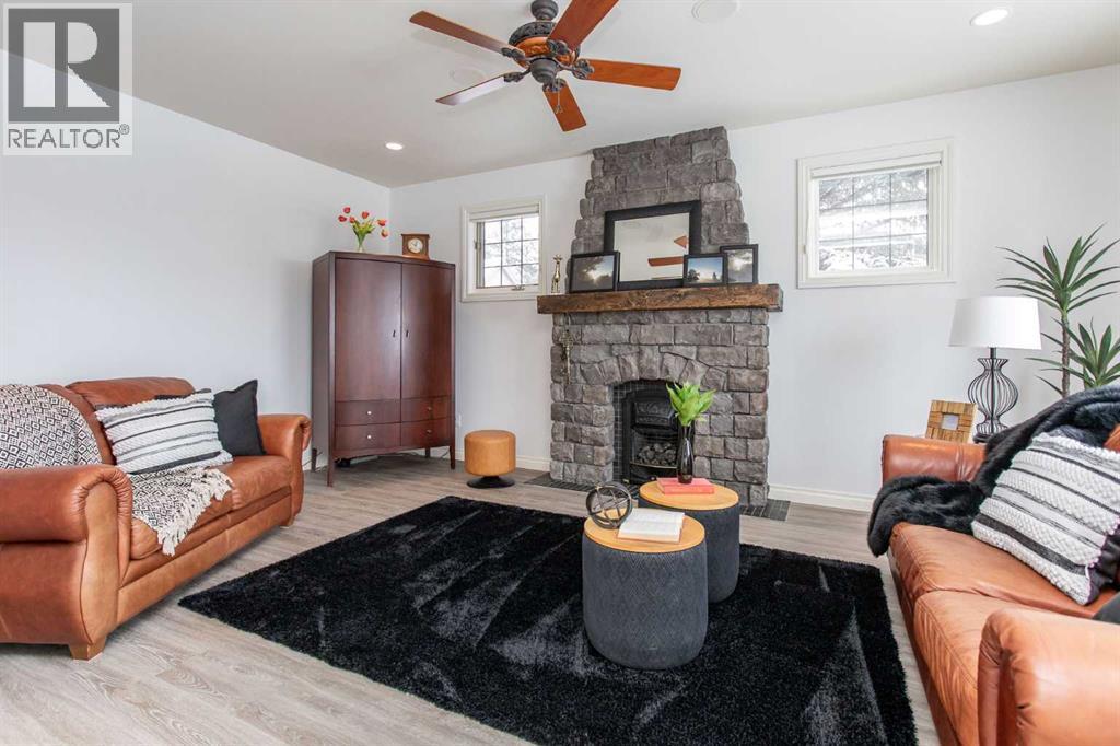 27111 Highway 597, Rural Lacombe County