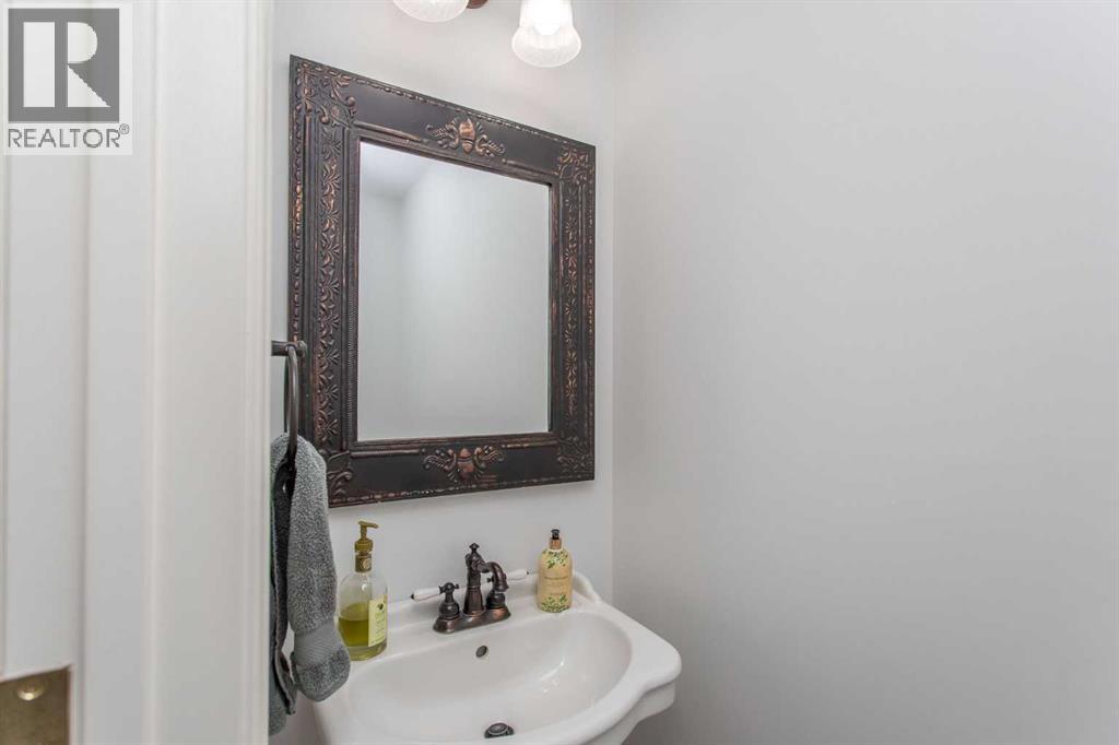 27111 Highway 597, Rural Lacombe County