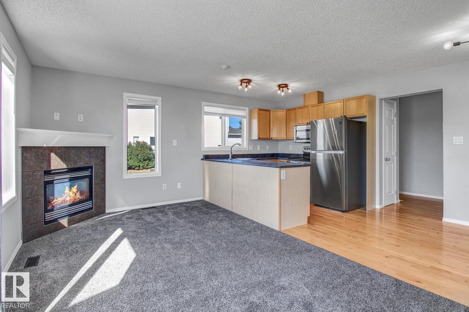 #16 451 HYNDMAN CR NW, Edmonton