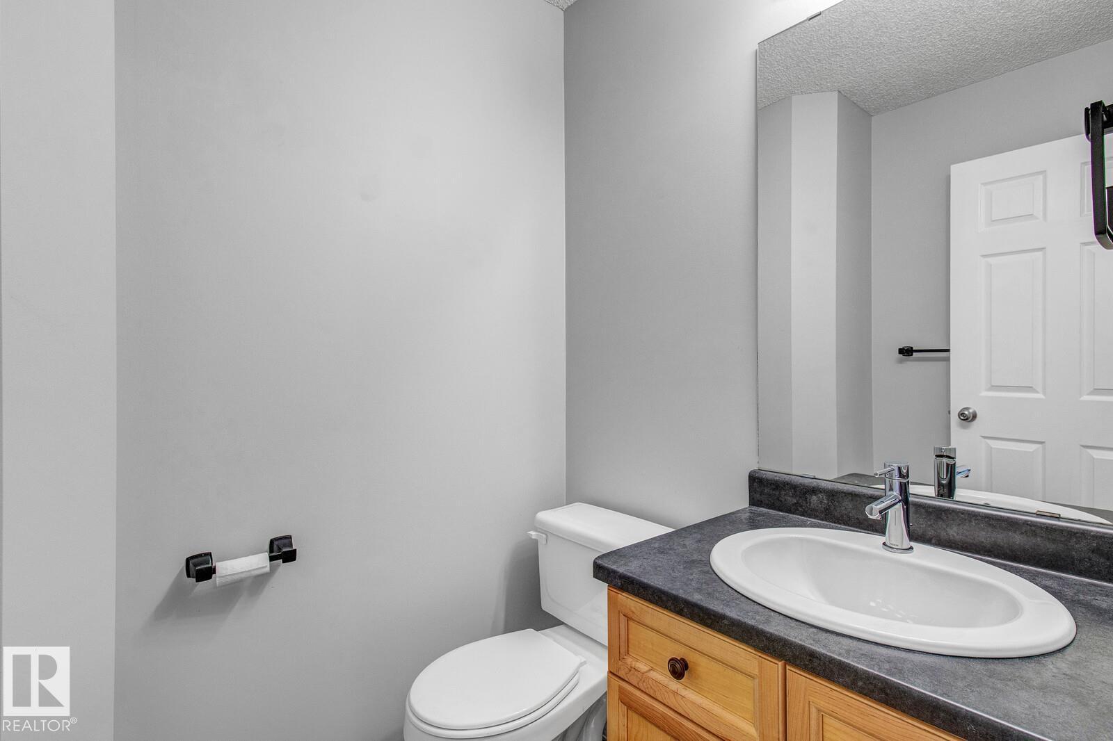 #16 451 HYNDMAN CR NW, Edmonton