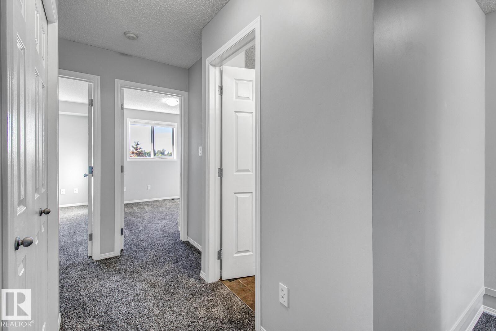 #16 451 HYNDMAN CR NW, Edmonton