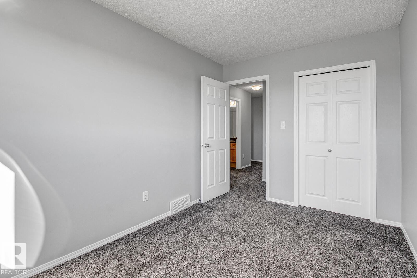 #16 451 HYNDMAN CR NW, Edmonton