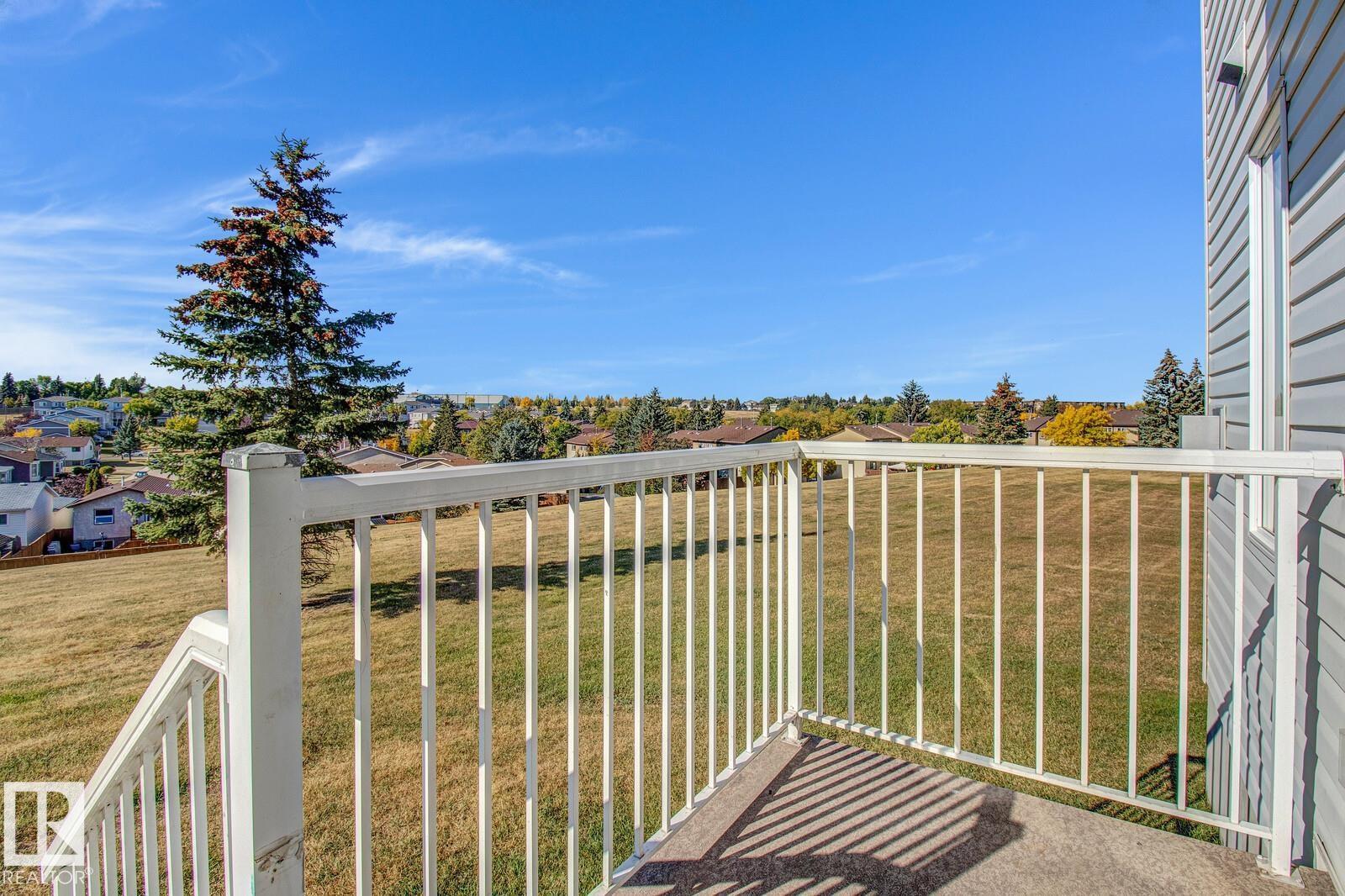 #16 451 HYNDMAN CR NW, Edmonton