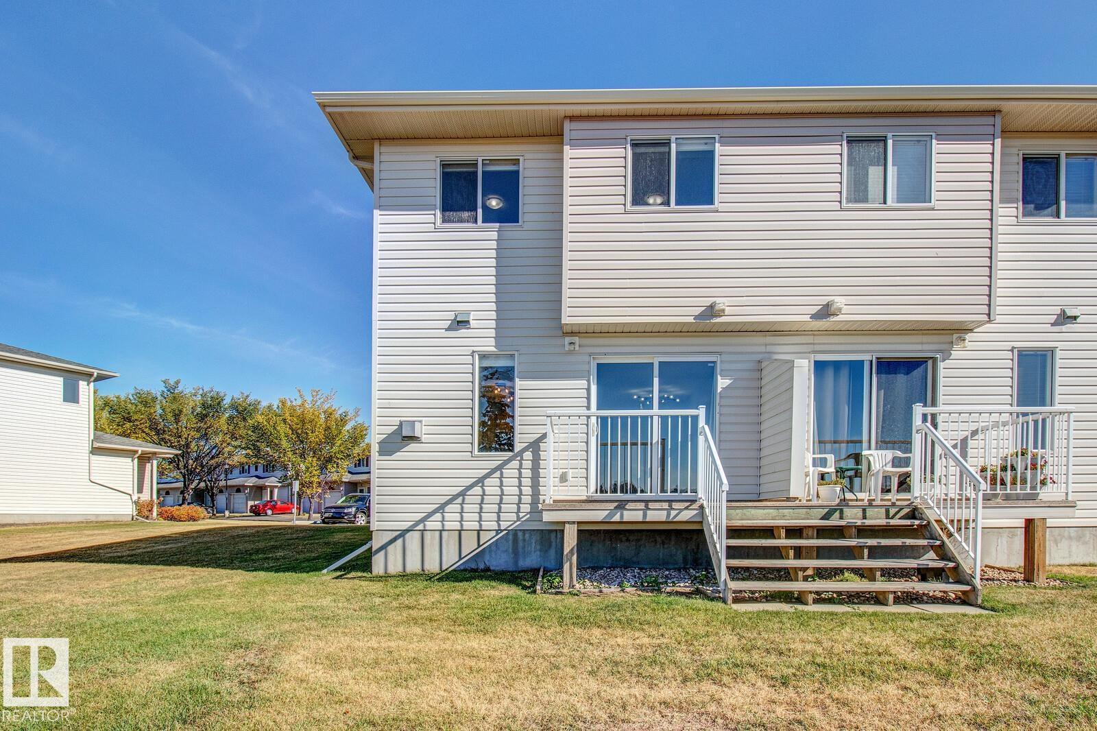 #16 451 HYNDMAN CR NW, Edmonton