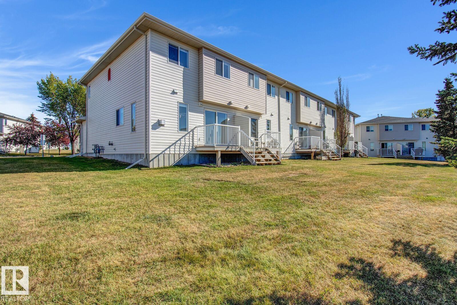 #16 451 HYNDMAN CR NW, Edmonton