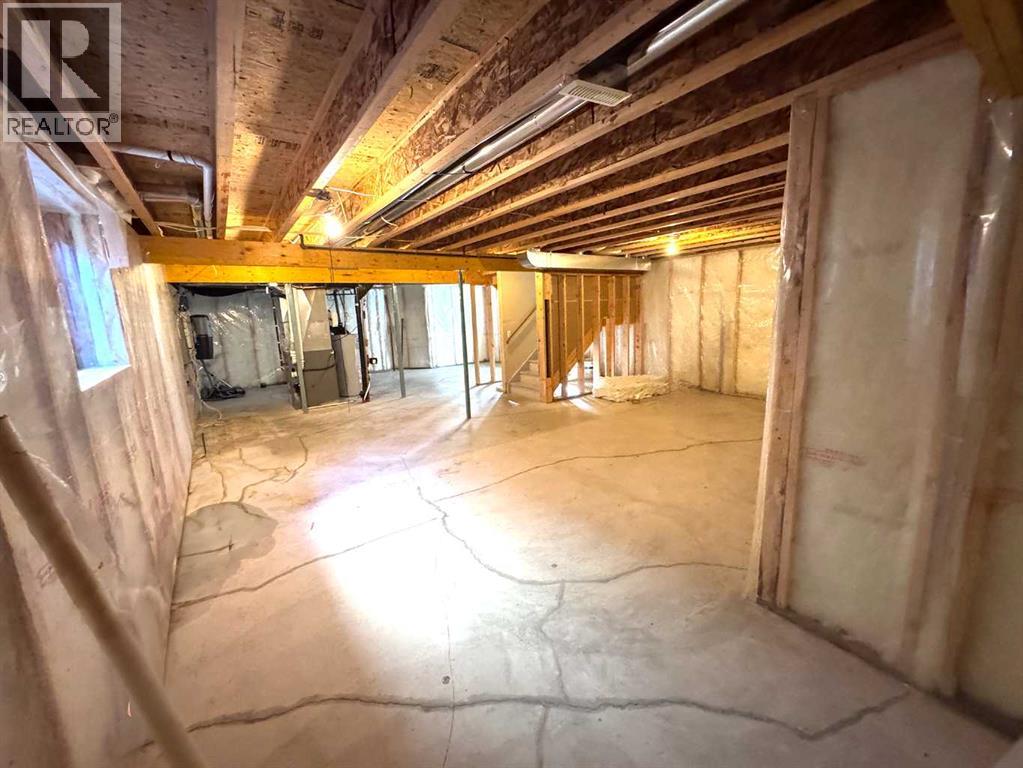 Single Family House for Sale in  Tuscany Summit Bay NW Tuscany Calgary 