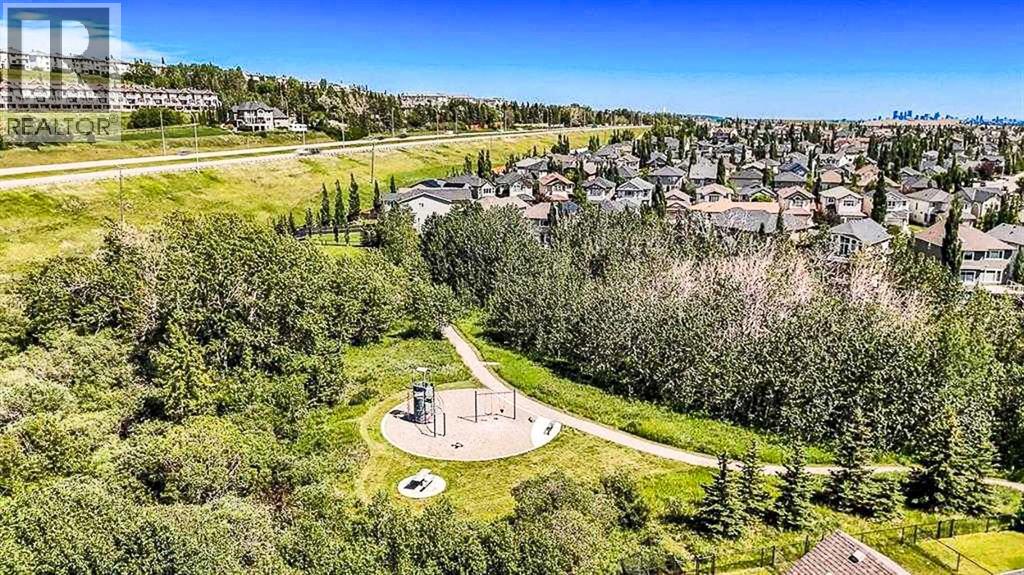 Single Family House for Sale in  Tuscany Summit Bay NW Tuscany Calgary 