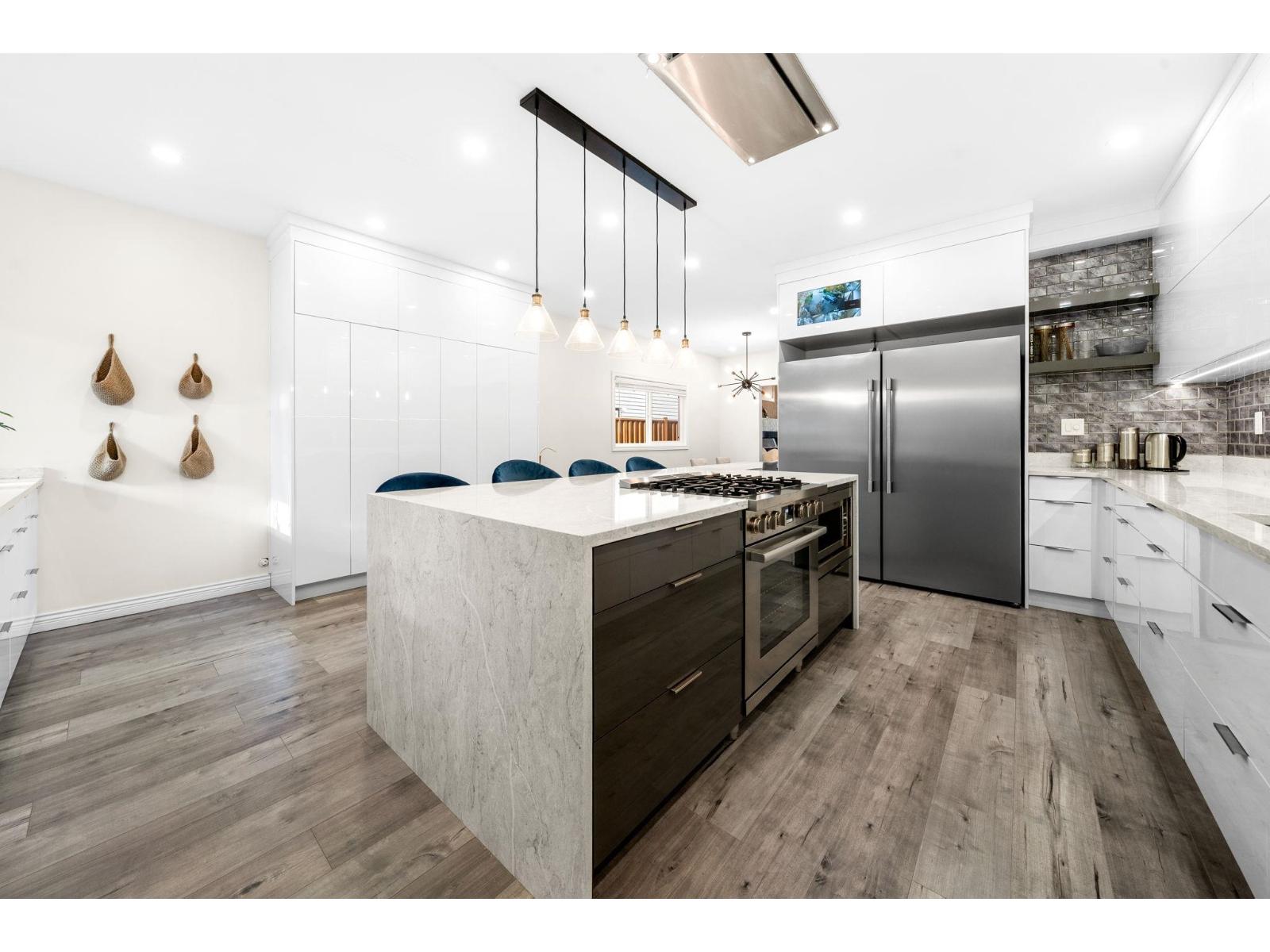 11646 82 Avenue, Delta