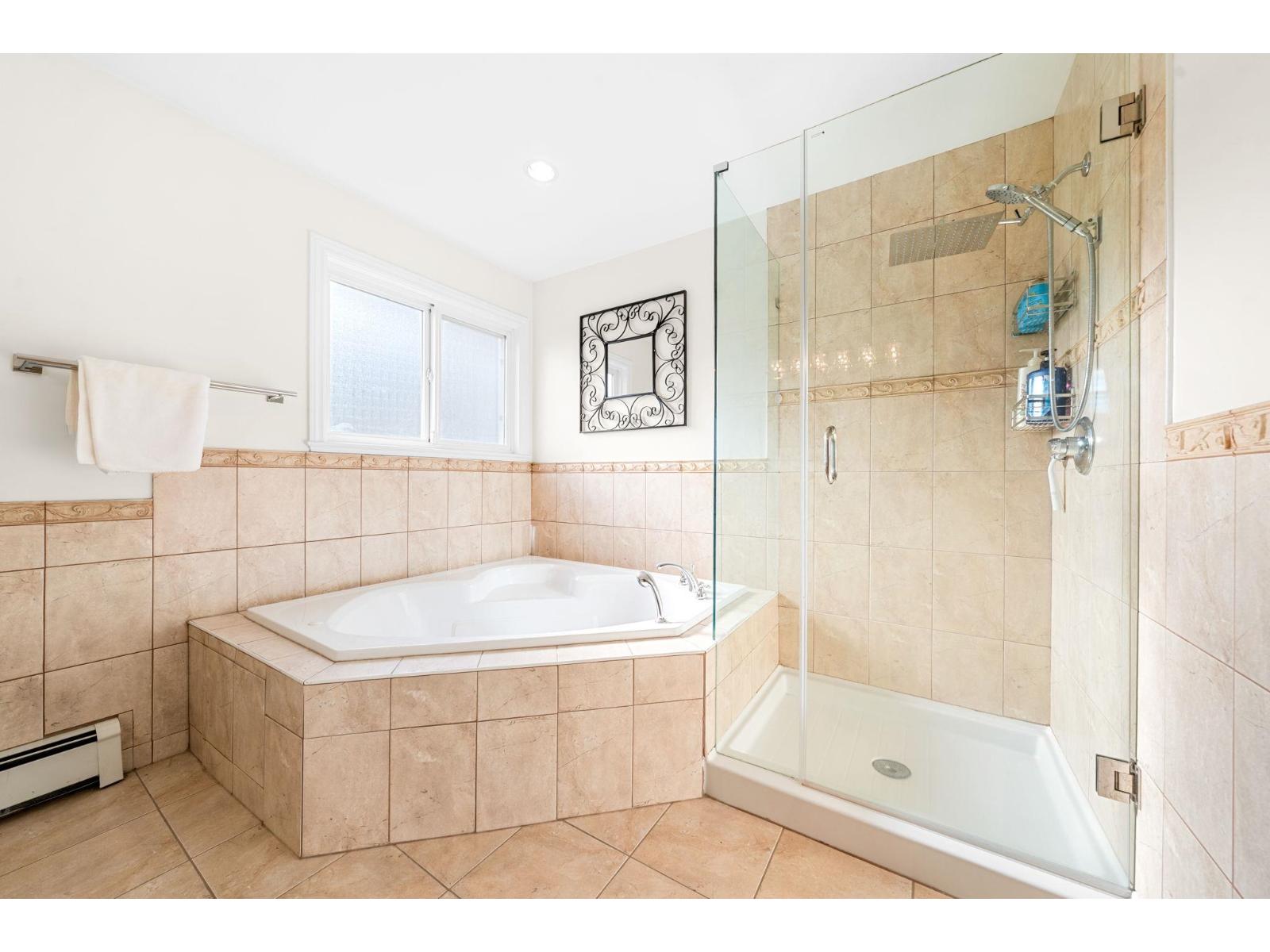 11646 82 Avenue, Delta