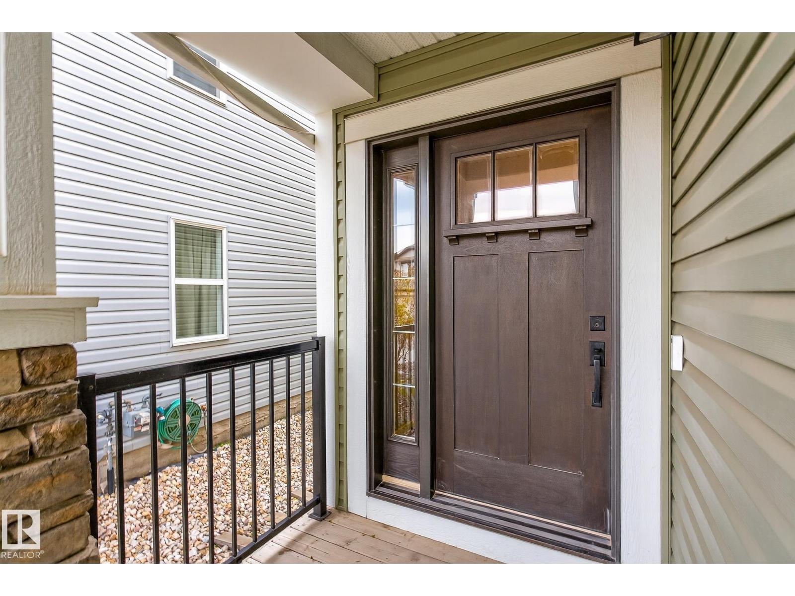 6121 175A AV NW, Edmonton