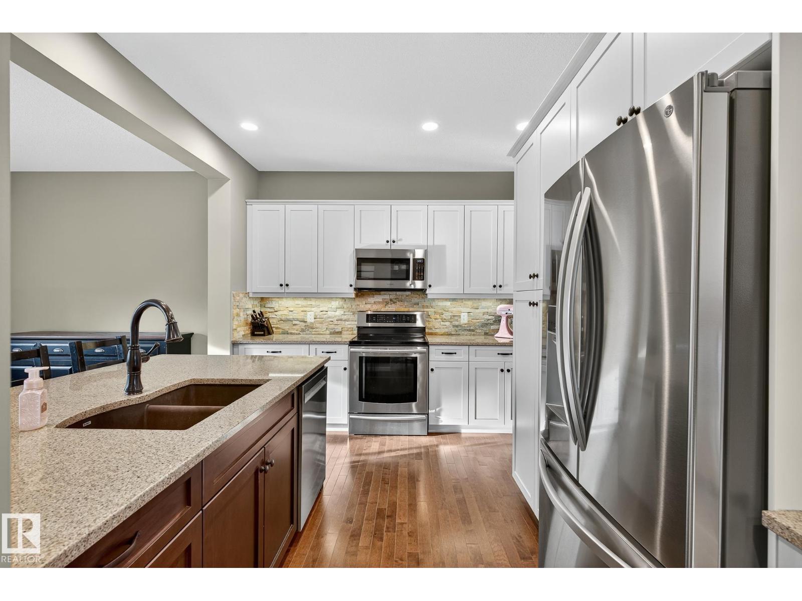 6121 175A AV NW, Edmonton