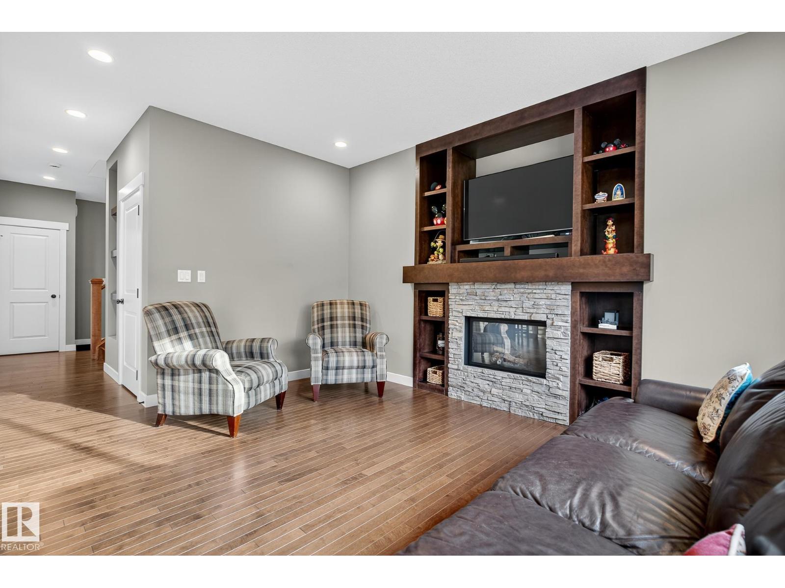 6121 175A AV NW, Edmonton