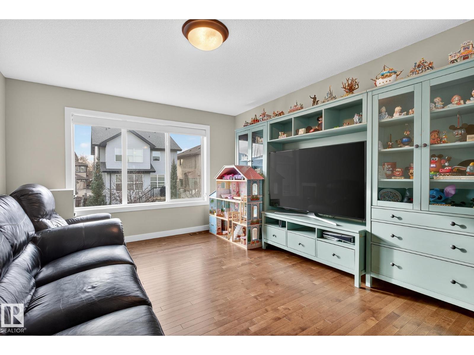 6121 175A AV NW, Edmonton