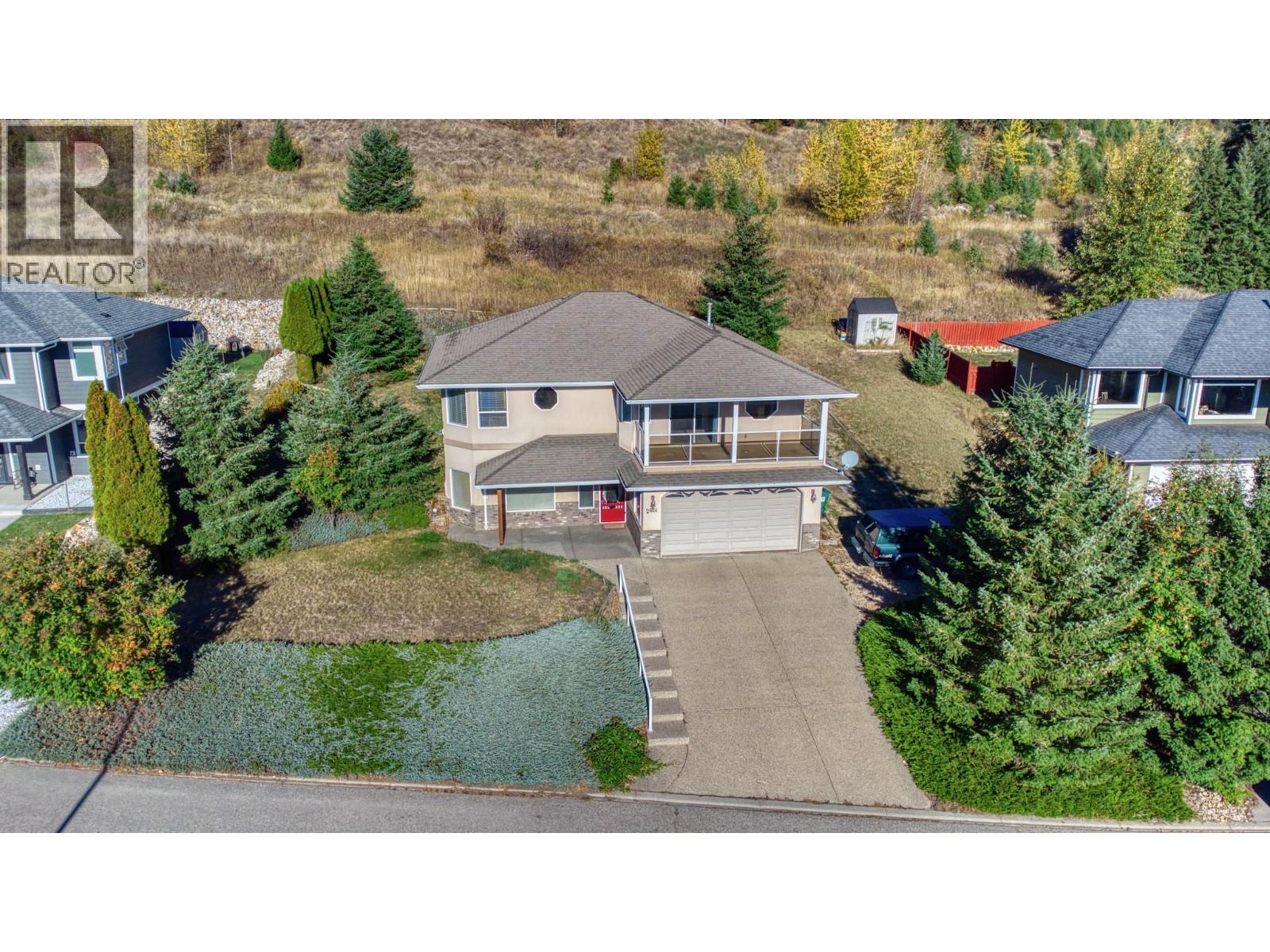 2024 Mountain View Avenue, Lumby