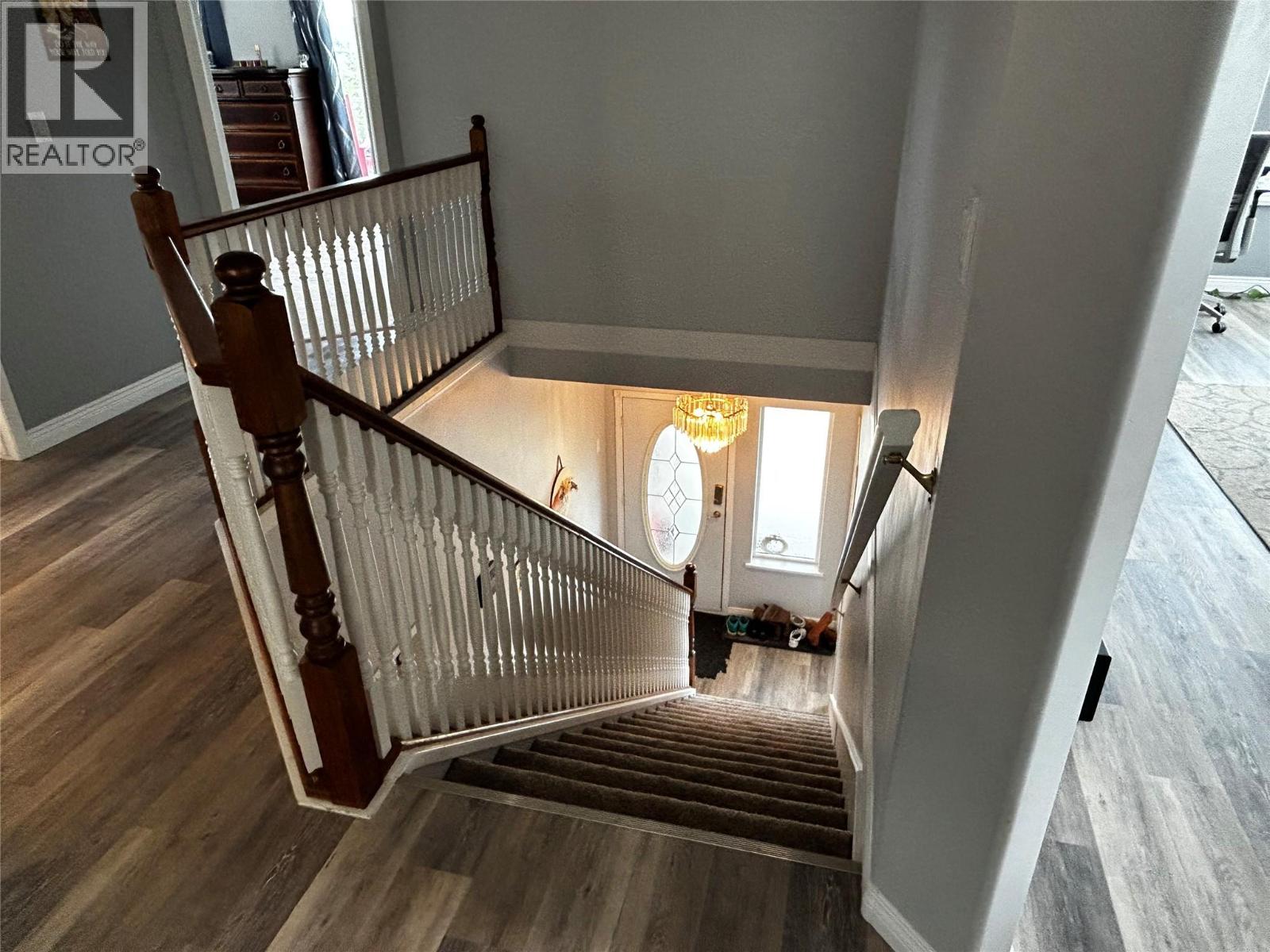 2024 Mountain View Avenue, Lumby