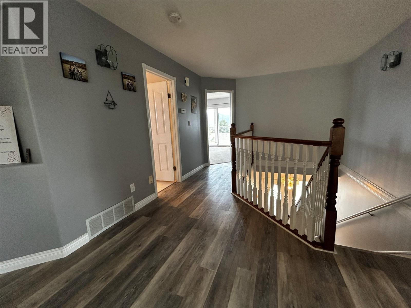 2024 Mountain View Avenue, Lumby