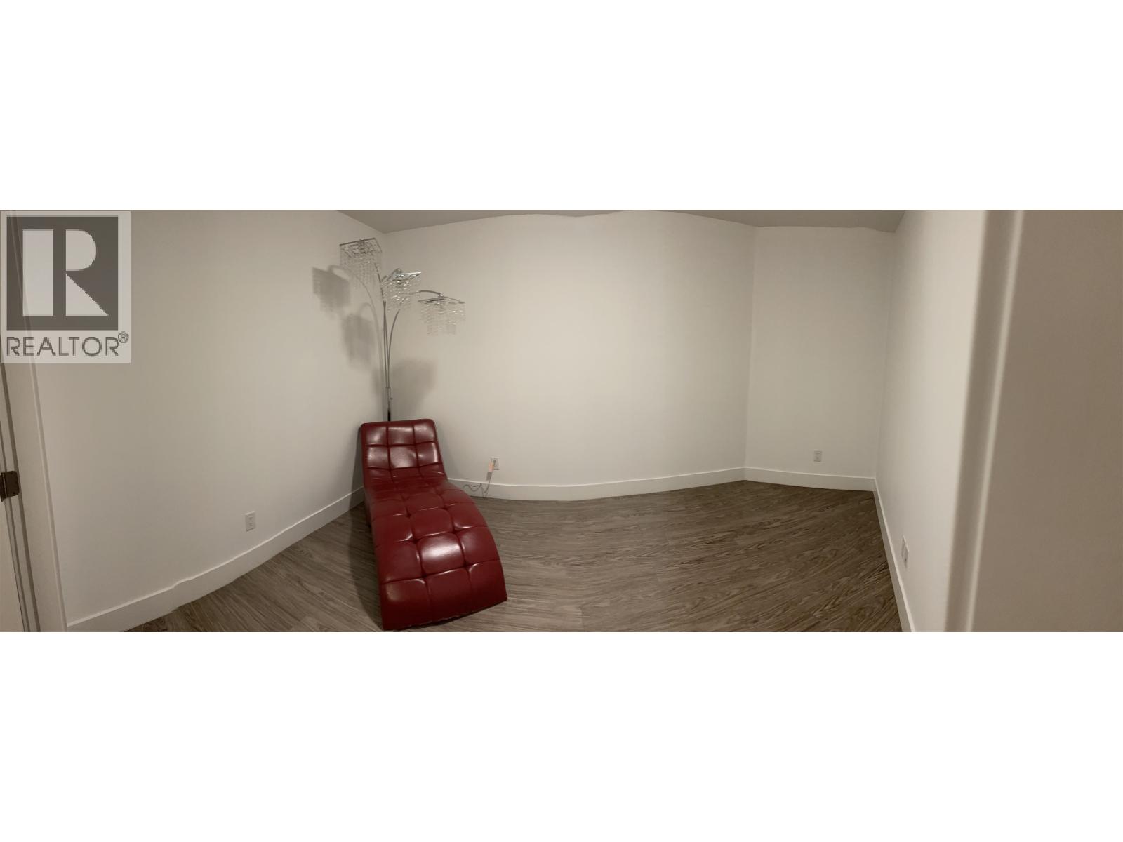 #119 2055 INGLEDEW STREET - 6