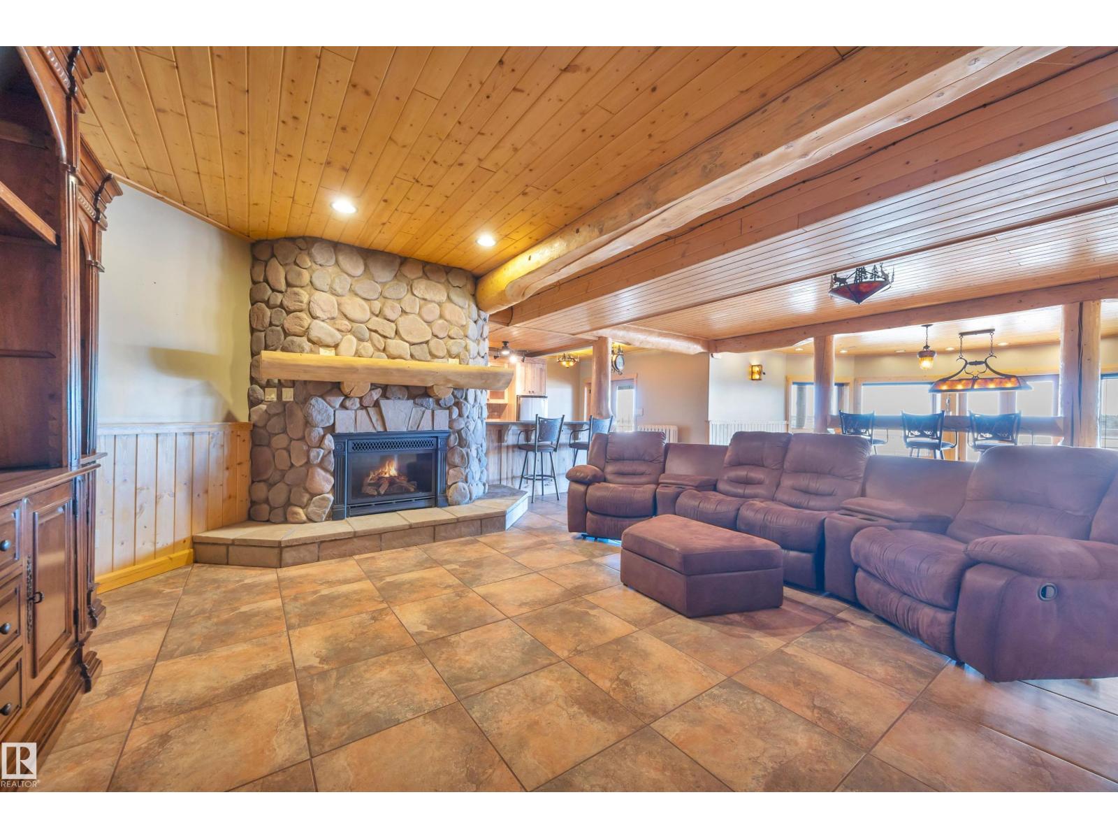 49169 RGE RD 260, Rural Leduc County