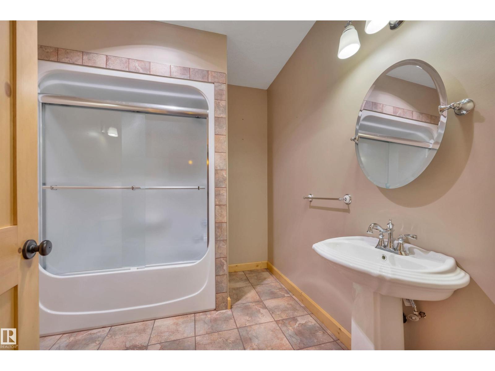 49169 RGE RD 260, Rural Leduc County