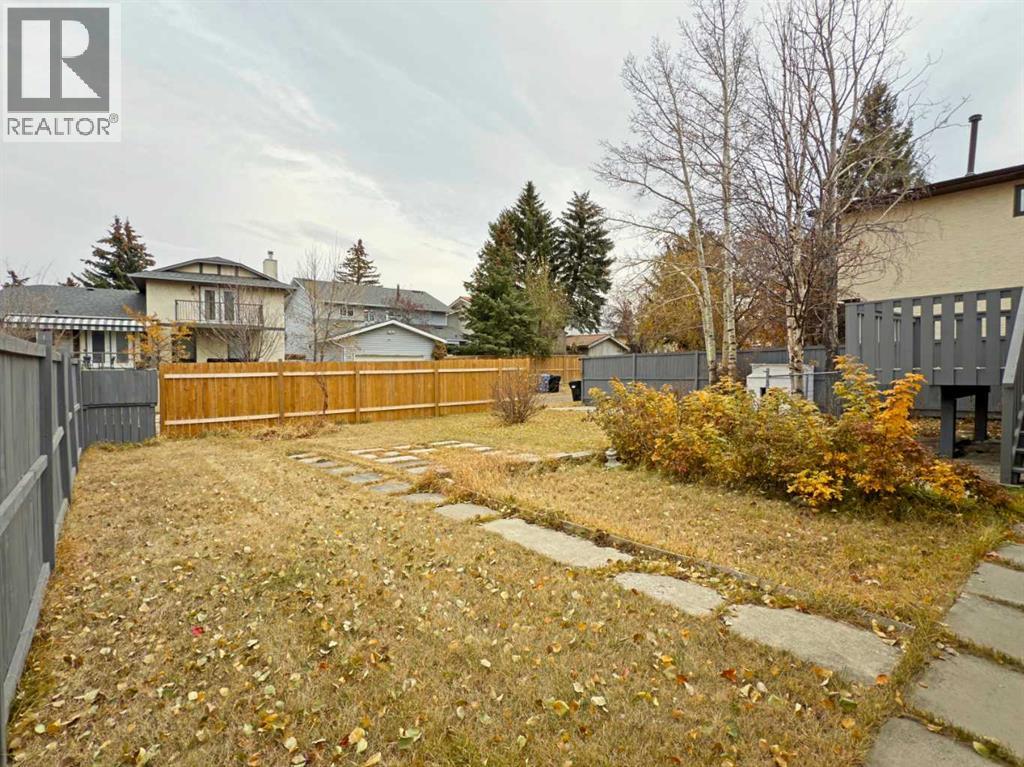 Single Family House Bi-level for Sale in   Street NW Silver Springs Calgary 