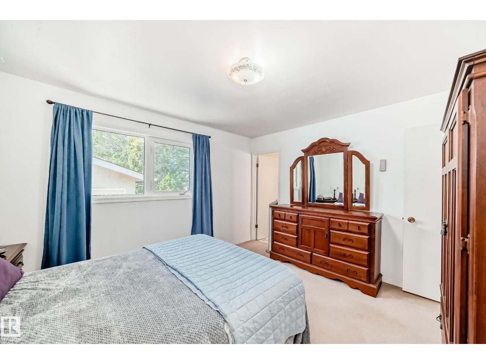 17719 84 AV NW, Edmonton