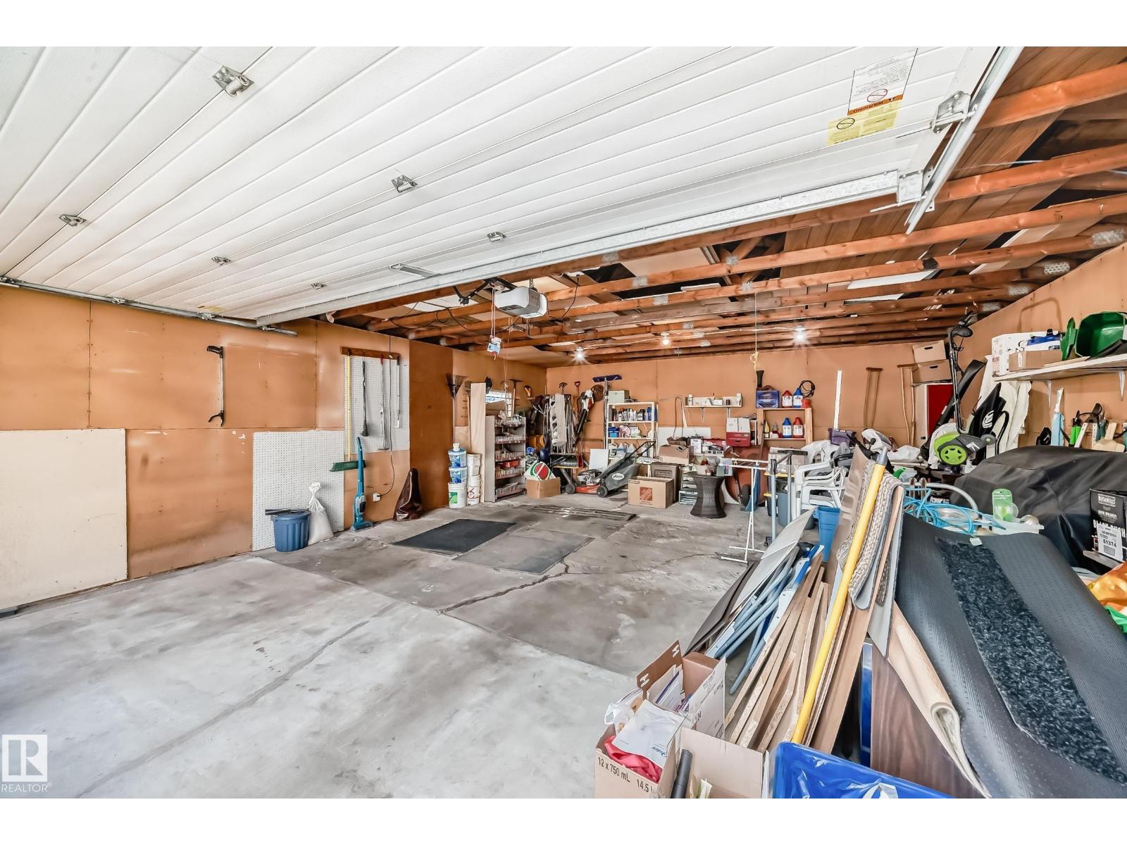 17719 84 AV NW, Edmonton