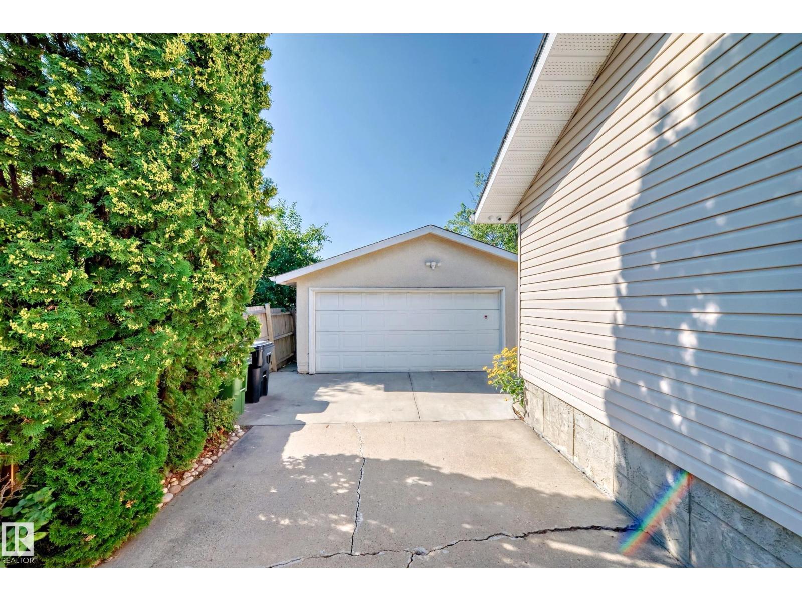 17719 84 AV NW, Edmonton