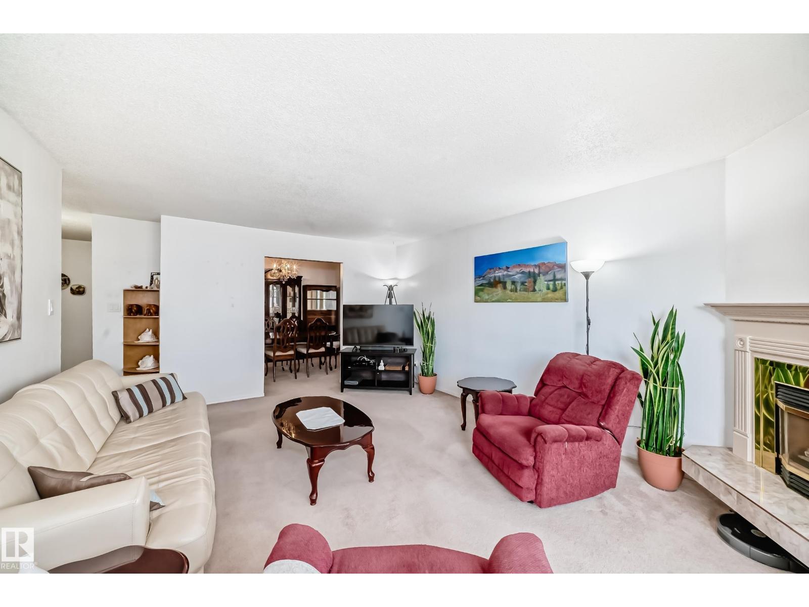 17719 84 AV NW, Edmonton