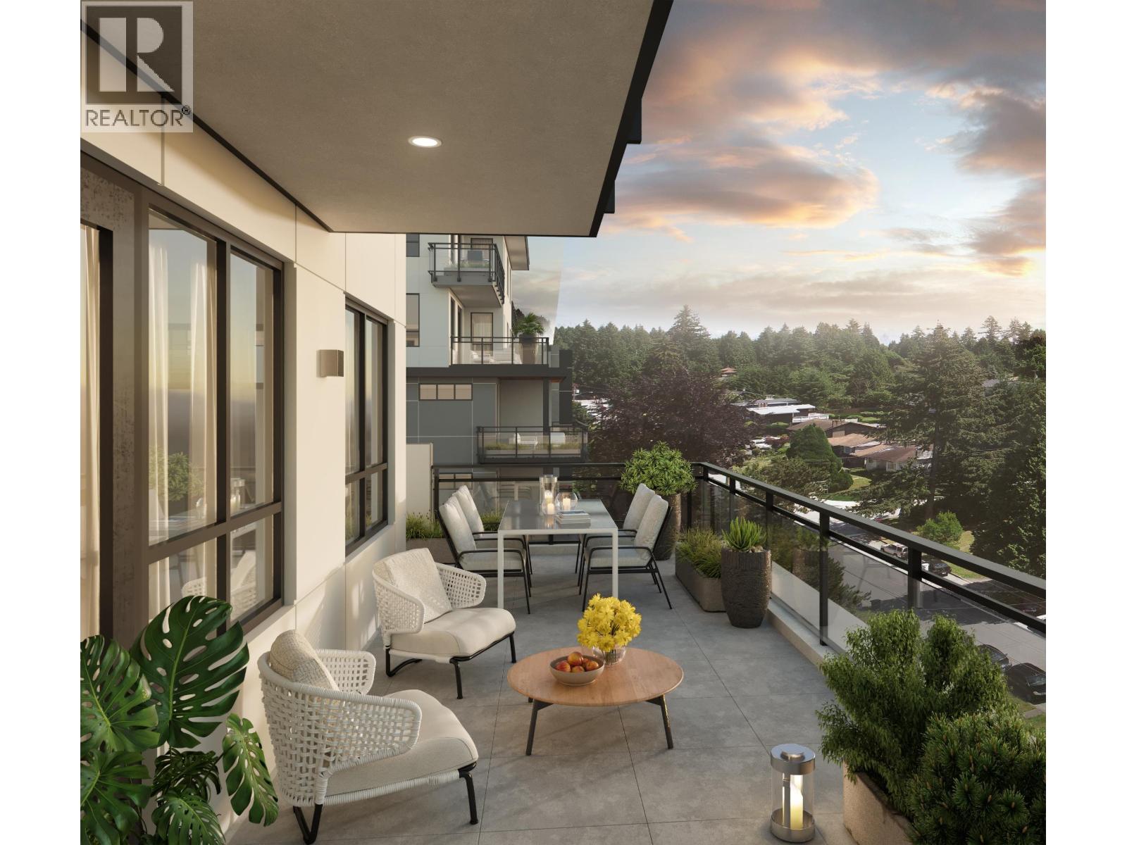 405 599 DANSEY AVENUE, Coquitlam