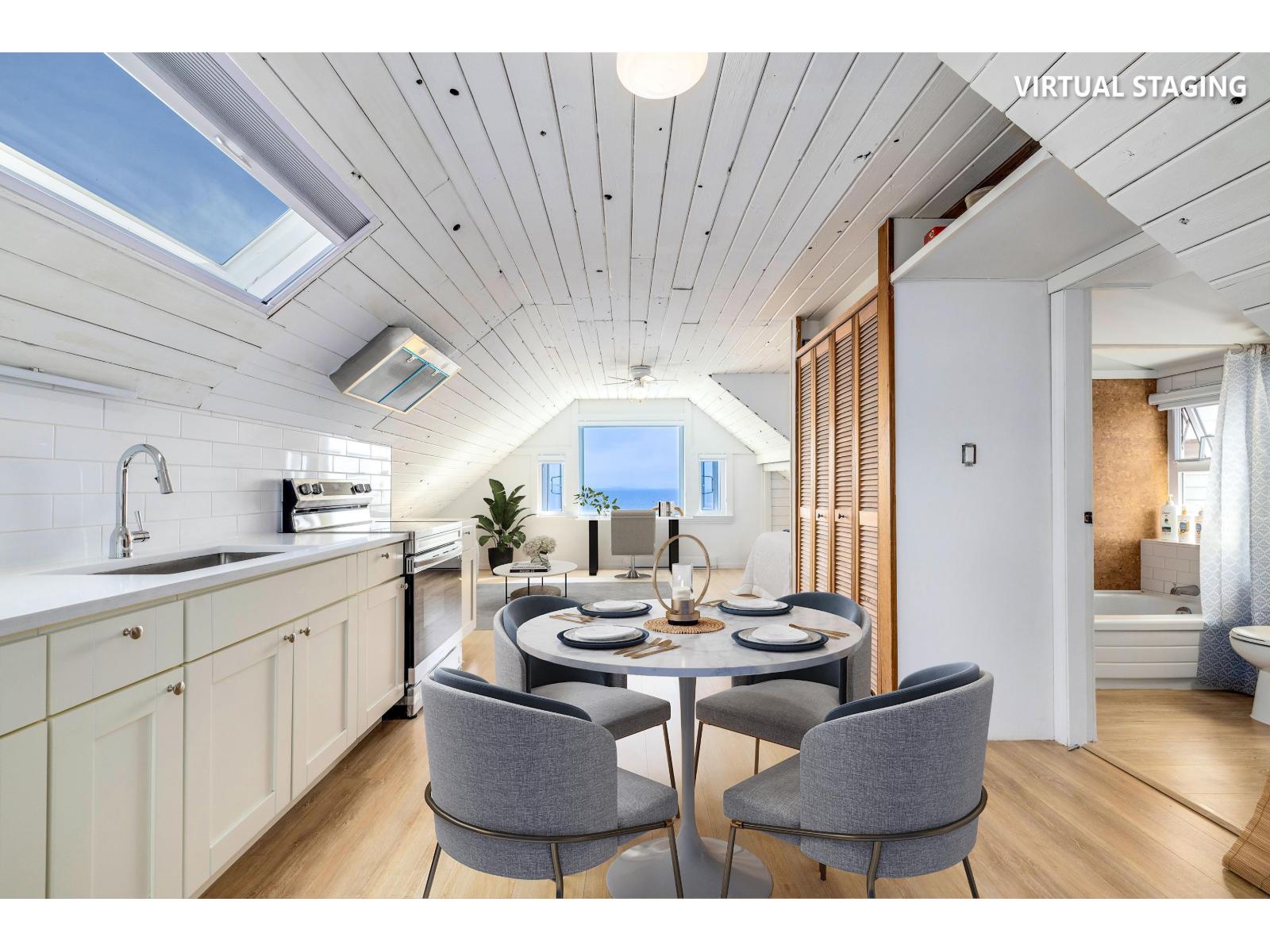 15152 VICTORIA AVENUE, White Rock