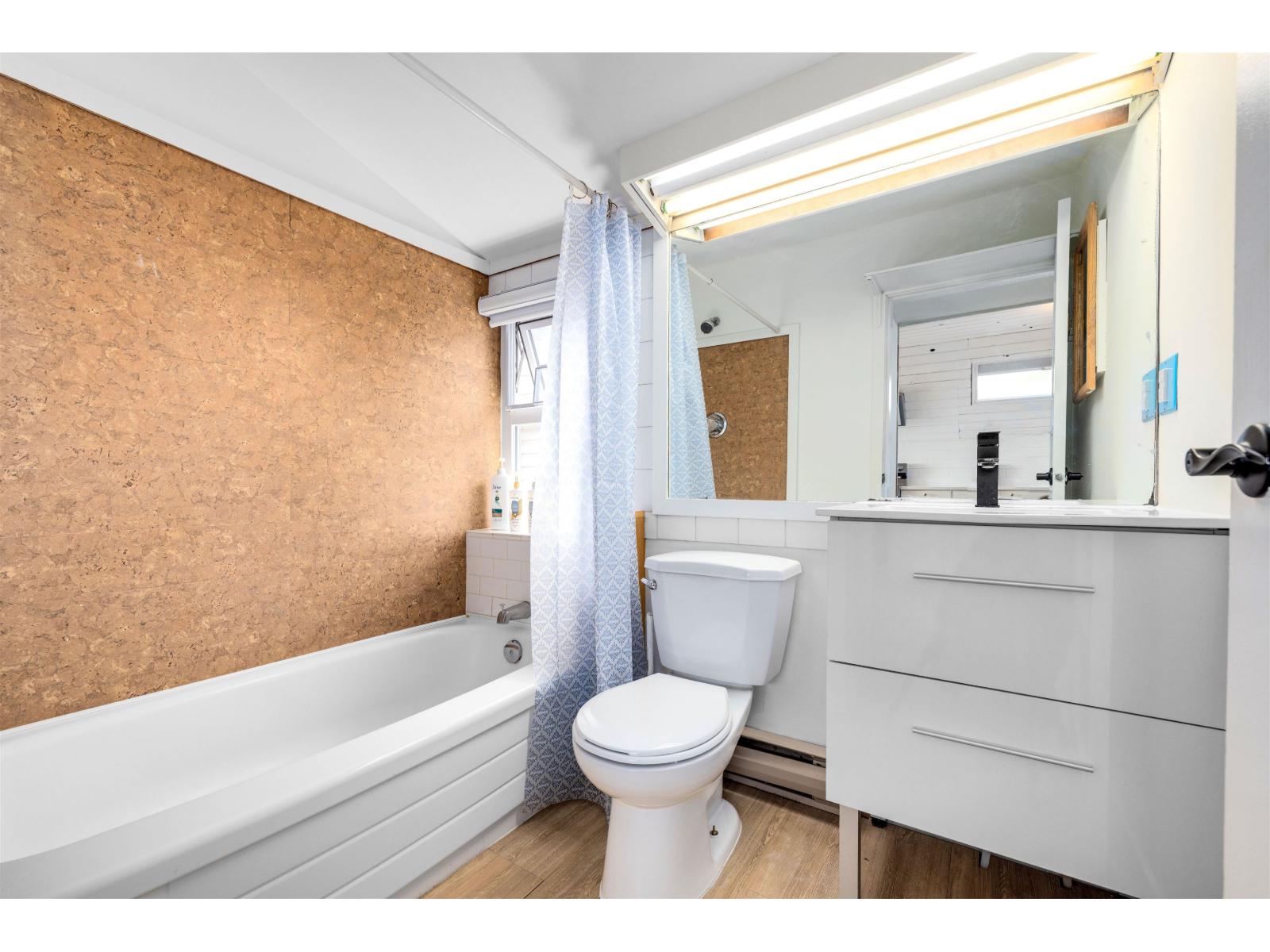 15152 VICTORIA AVENUE, White Rock