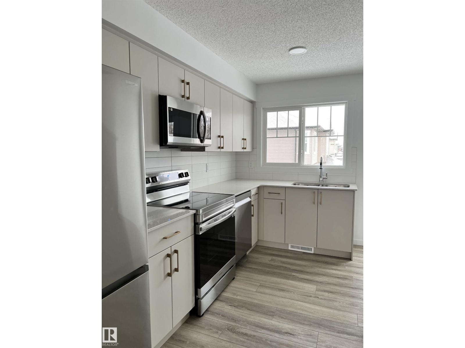 #64 17832 78 ST NW, Edmonton