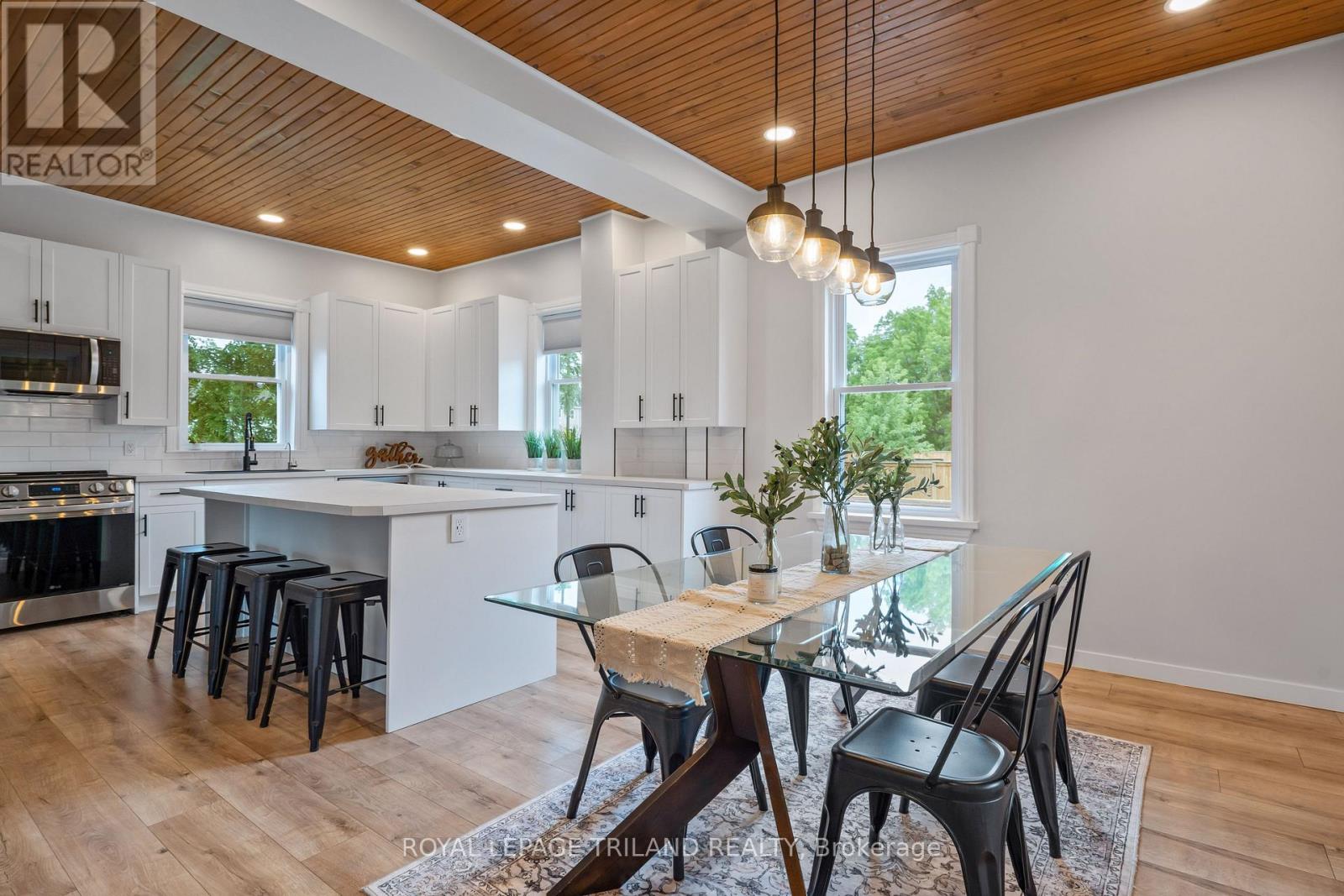 Single Family House for Sale in  CATHERINE STREET North Middlesex (Parkhill) 