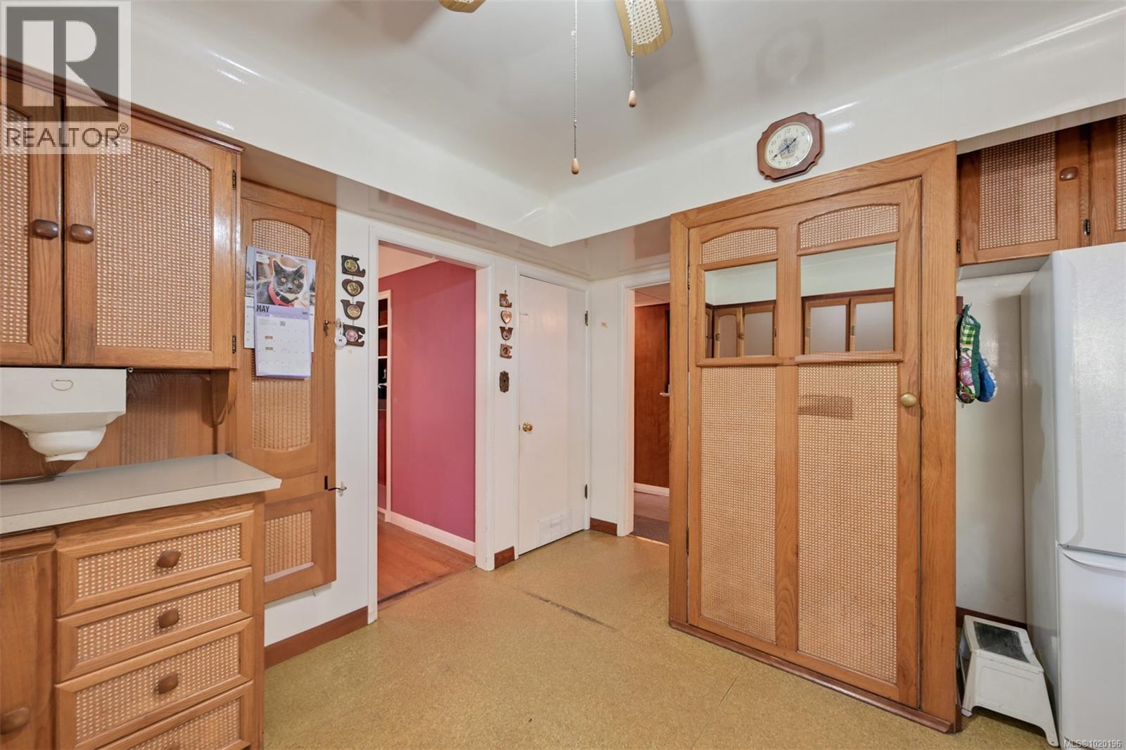  1233 Tattersall Drive, Saanich