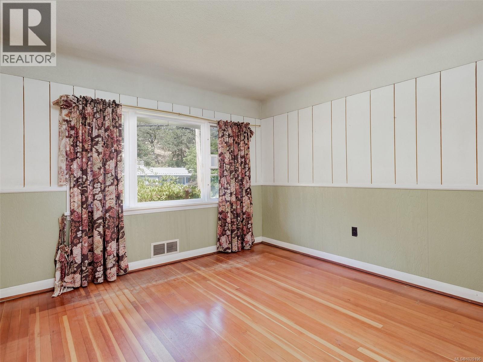  1233 Tattersall Drive, Saanich