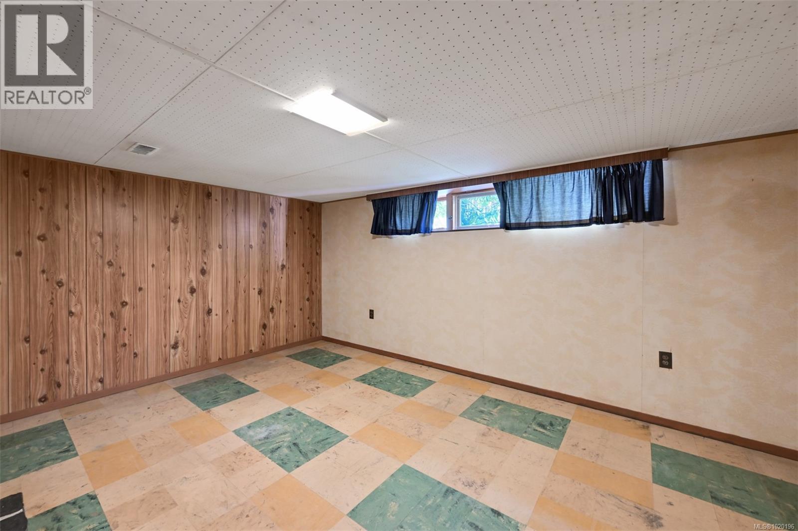  1233 Tattersall Drive, Saanich