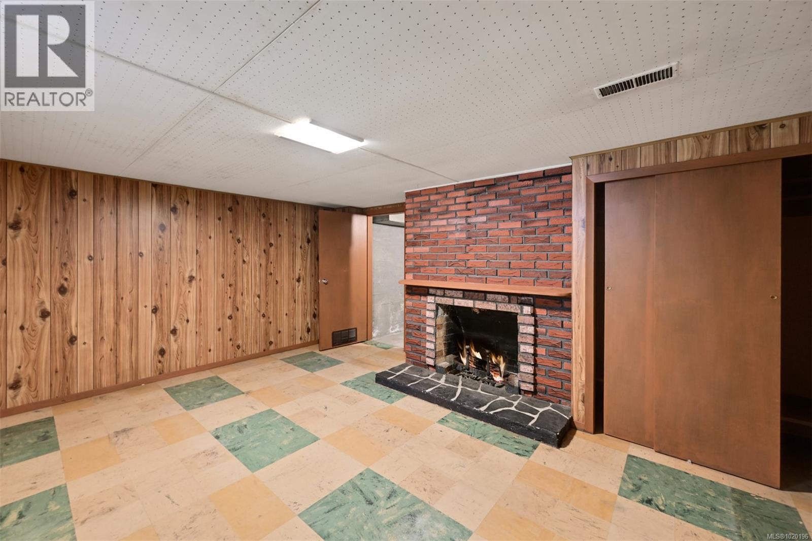  1233 Tattersall Drive, Saanich