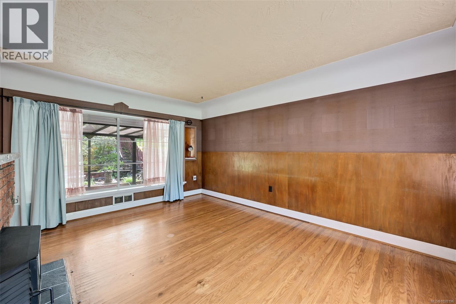  1233 Tattersall Drive, Saanich