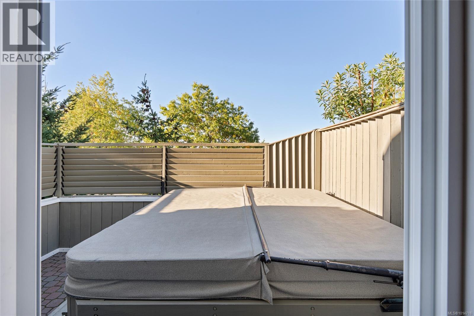 3556 Sun Hills, Langford