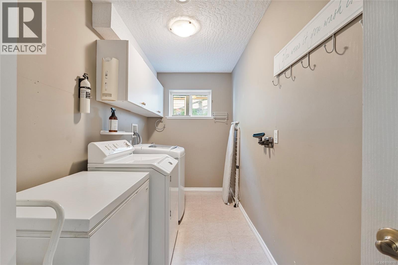 3556 Sun Hills, Langford