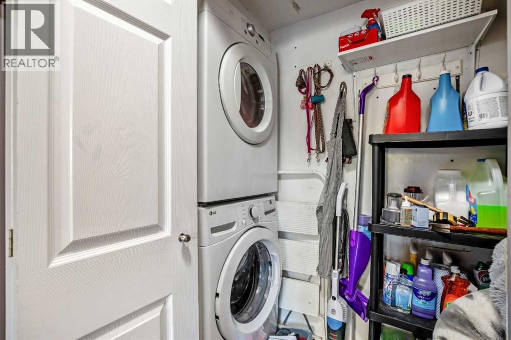 Single Family House for Sale in    Avenue NW Huntington Hills Calgary 